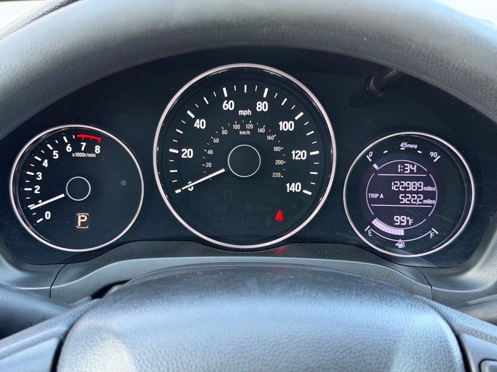 Used 2018 Honda HR-V LX image 32