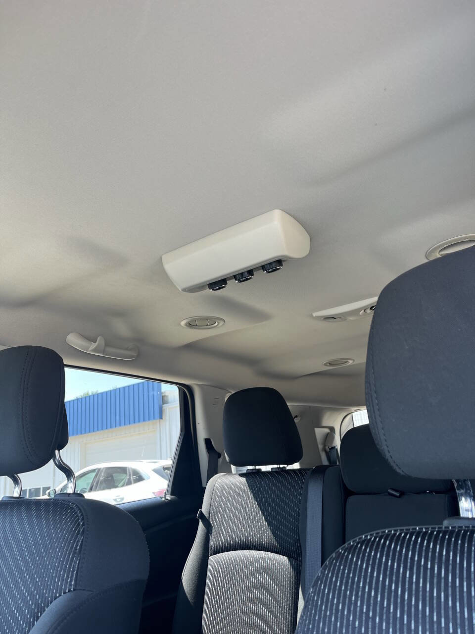 Used 2018 Dodge Journey SE w/ Safe & Sound Group image 18