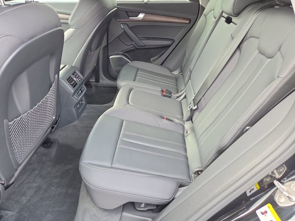 Used 2023 Audi Q5 2.0T Premium Plus w/ Premium Plus Package image 13