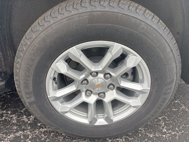 Used 2025 Chevrolet Tahoe LS AWD/4WD image 27