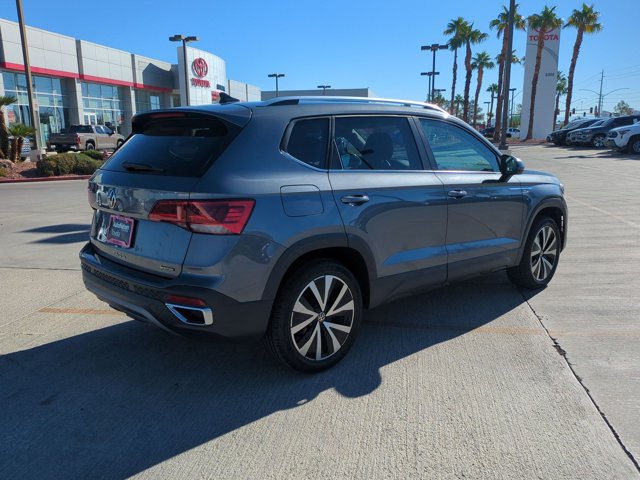Used 2022 Volkswagen Taos SE FWD image 5