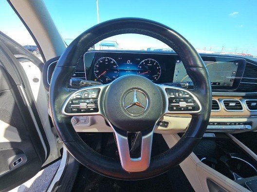 Used 2022 Mercedes-Benz GLS 450 4MATIC image 7