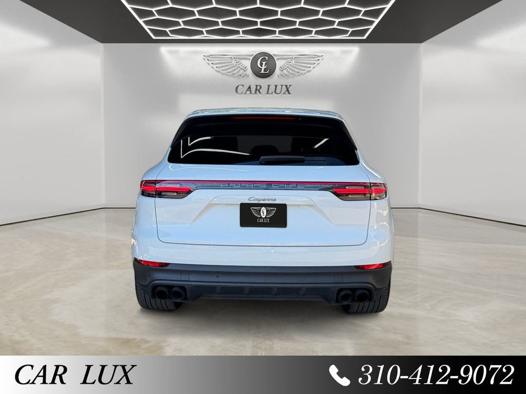 Used 2022 Porsche Cayenne Platinum Edition AWD/4WD image 4
