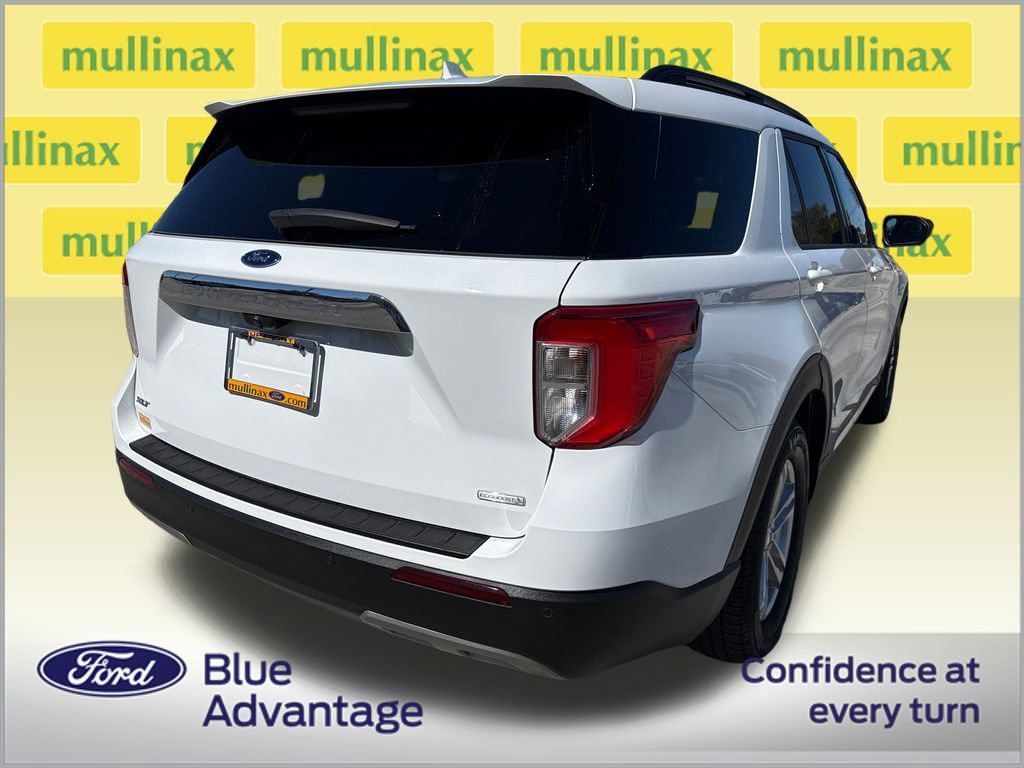 Used 2020 Ford Explorer XLT w/ Equipment Group 202A image 4