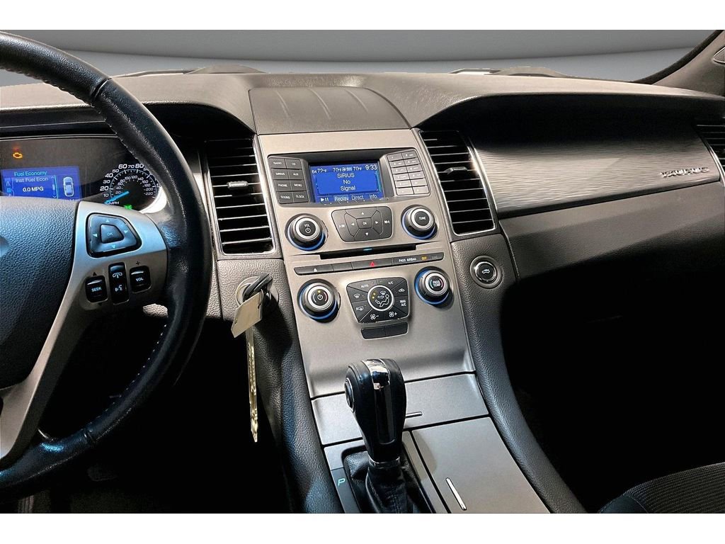 Used 2013 Ford Taurus SEL image 7
