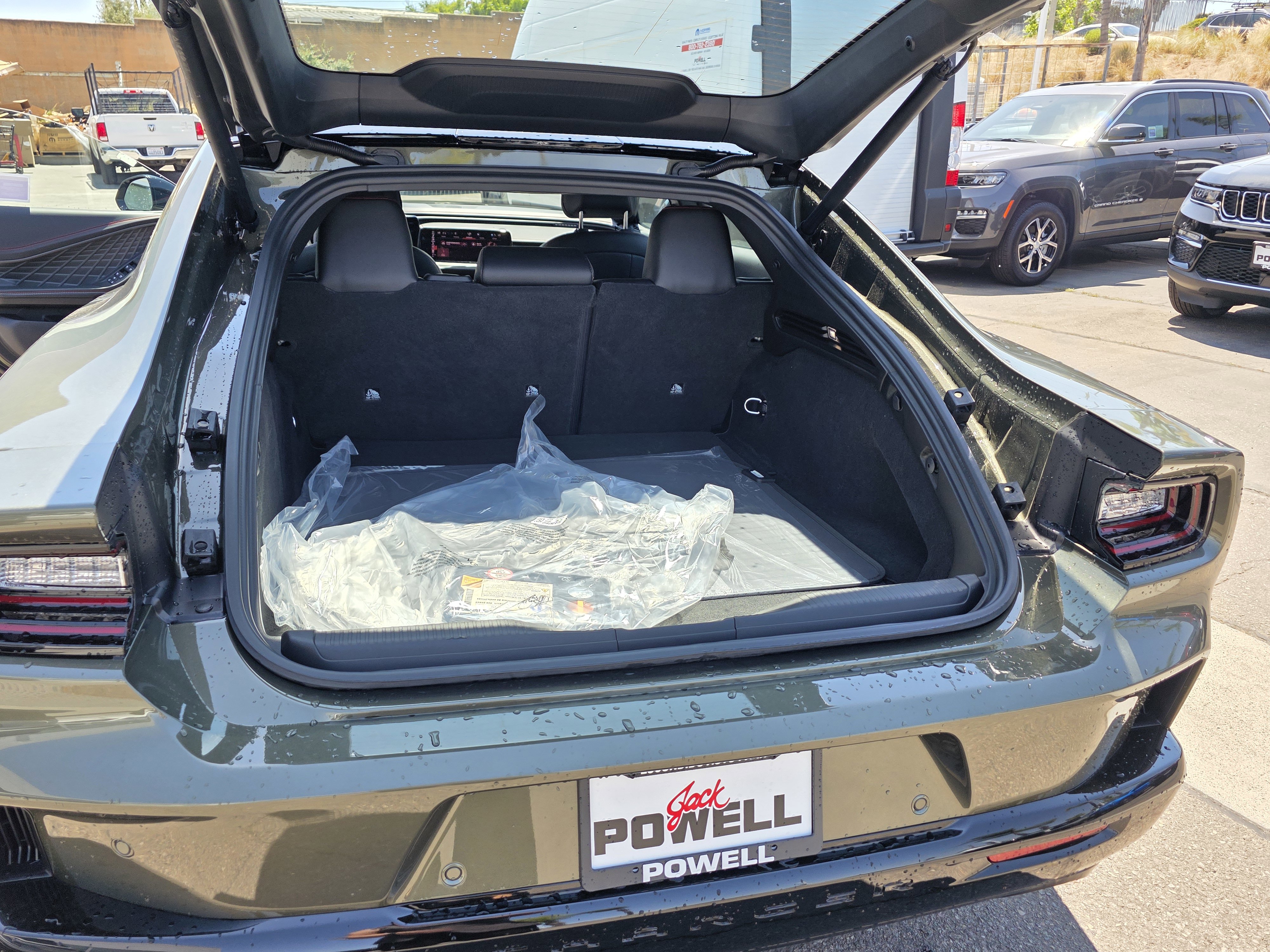 New 2026 Dodge Charger R/T AWD/4WD image 17