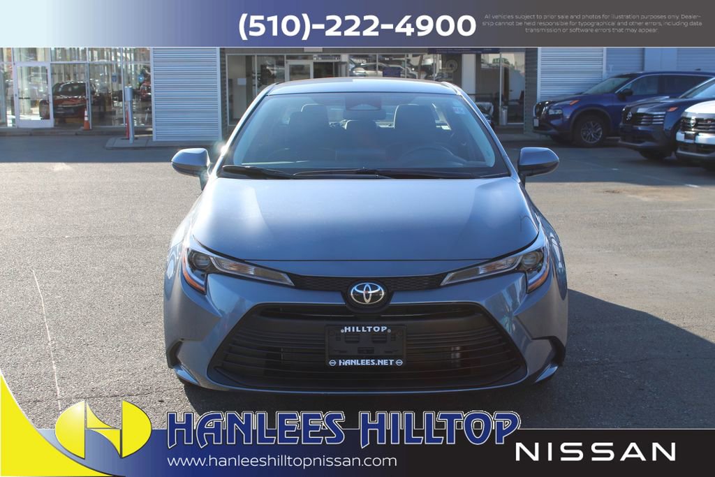 Used 2025 Toyota Corolla LE image 4
