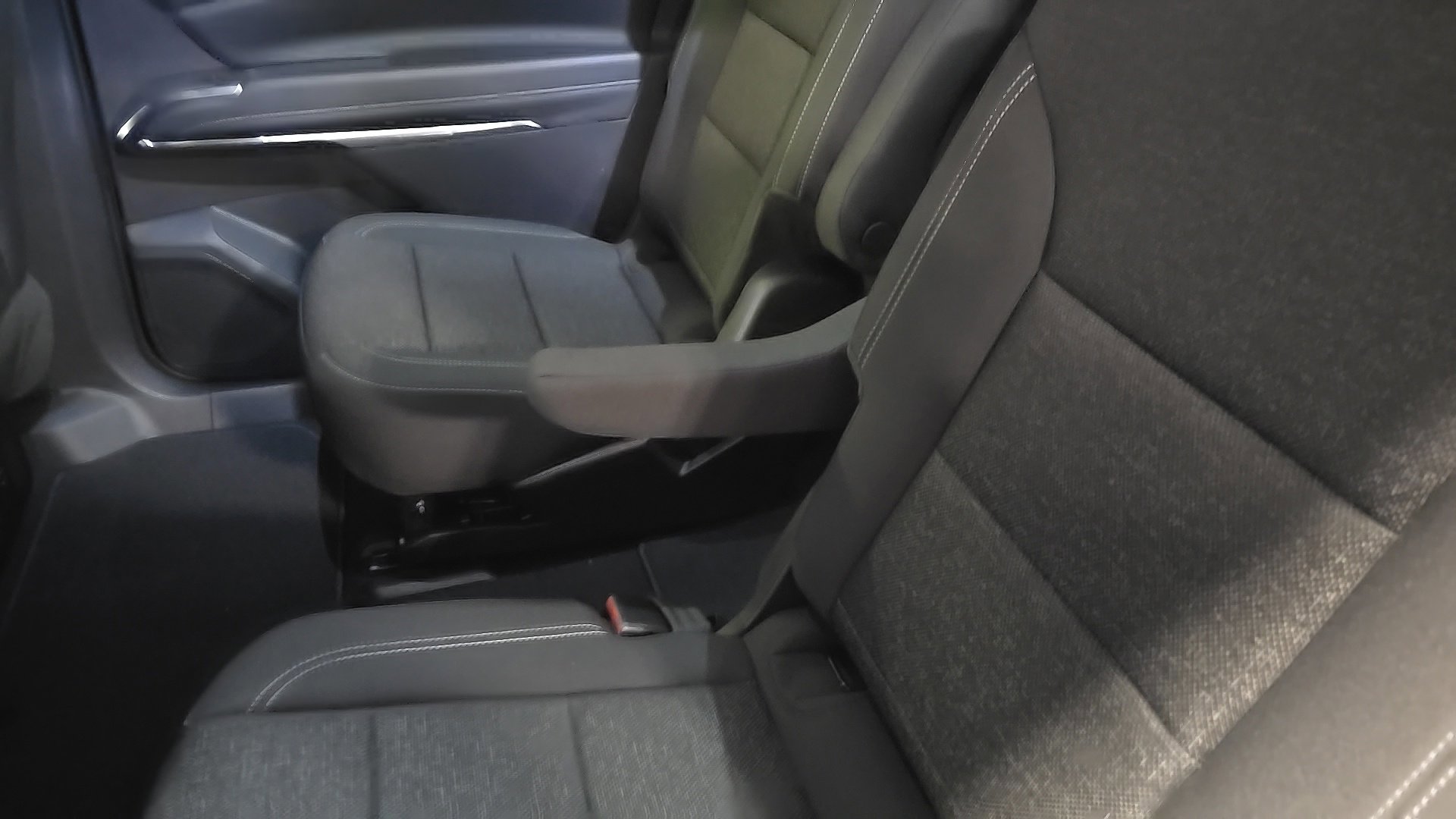 New 2026 Chevrolet Traverse LT image 12