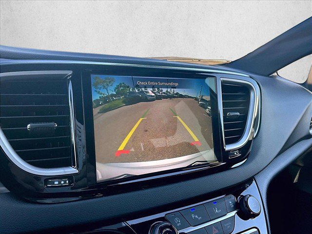 Used 2026 Chrysler Pacifica Select FWD image 21