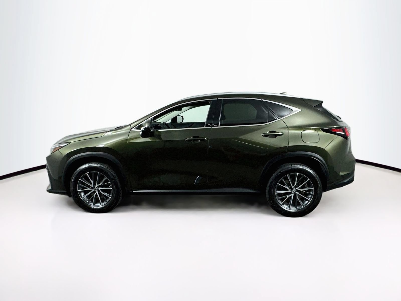 Used 2023 Lexus NX 350 AWD image 4