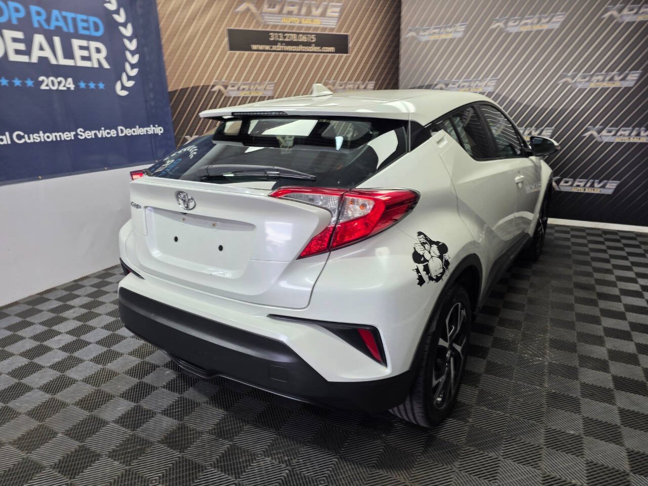 Used 2018 Toyota C-HR XLE FWD image 13