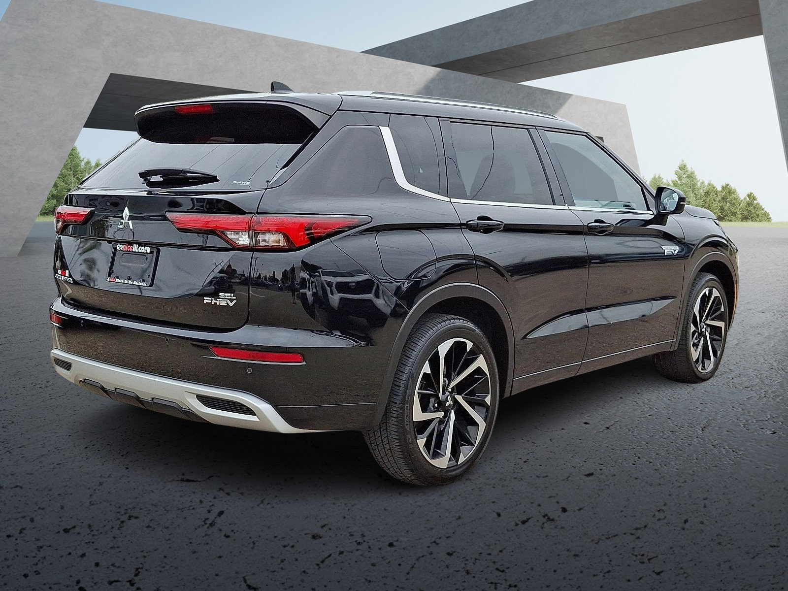 Used 2024 Mitsubishi Outlander SEL image 6