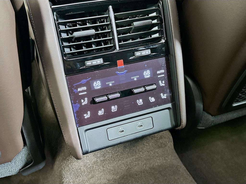 New 2026 Porsche Cayenne Turbo AWD/4WD image 27