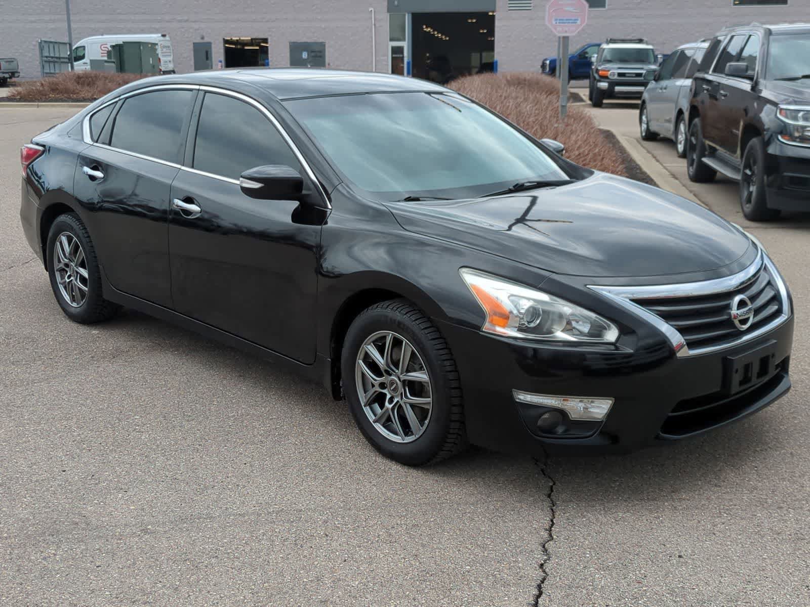 Used 2015 Nissan Altima 2.5 video 2