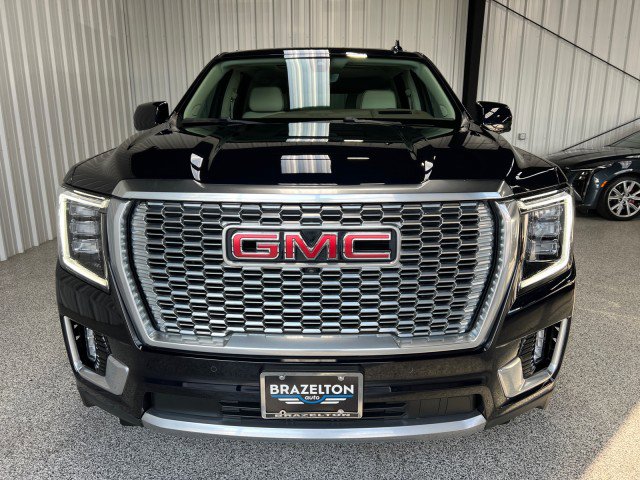 Used 2022 GMC Yukon Denali w/ Denali Premium Package image 5