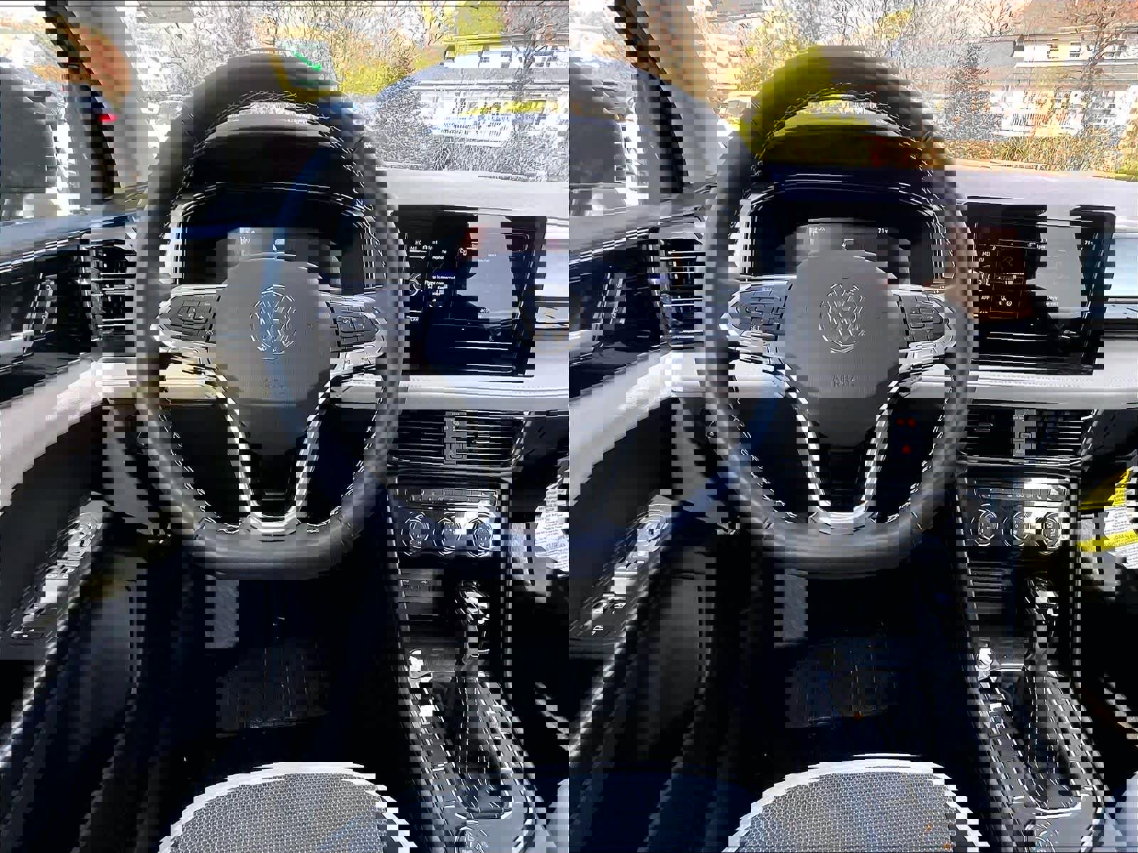 Used 2025 Volkswagen Taos S AWD/4WD image 17