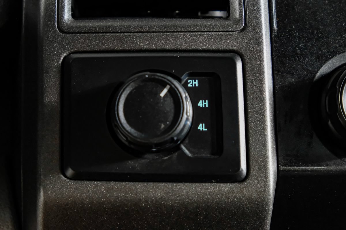 Used 2021 Ford F550 4x4 Crew Cab Super Duty w/ Power Equipment Group image 23