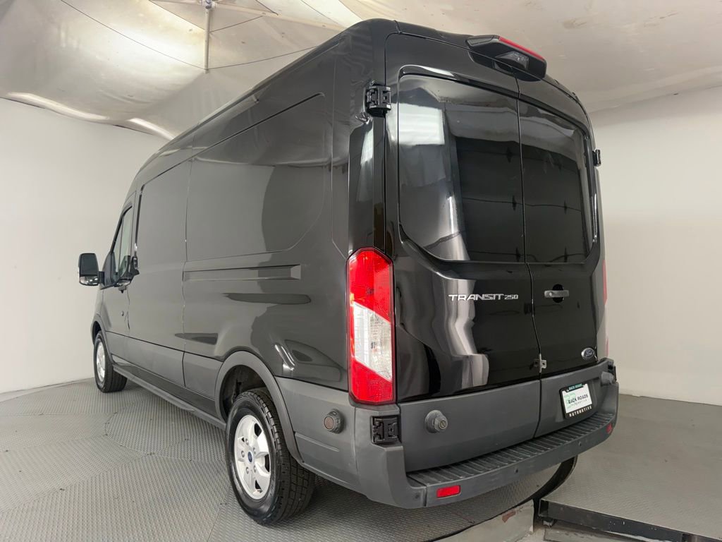 Used 2018 Ford Transit 250 148 Medium Roof RWD image 7
