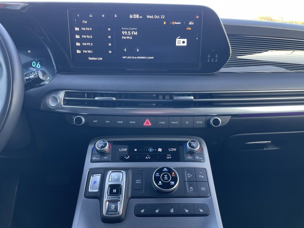 Used 2024 Hyundai Palisade Calligraphy image 18