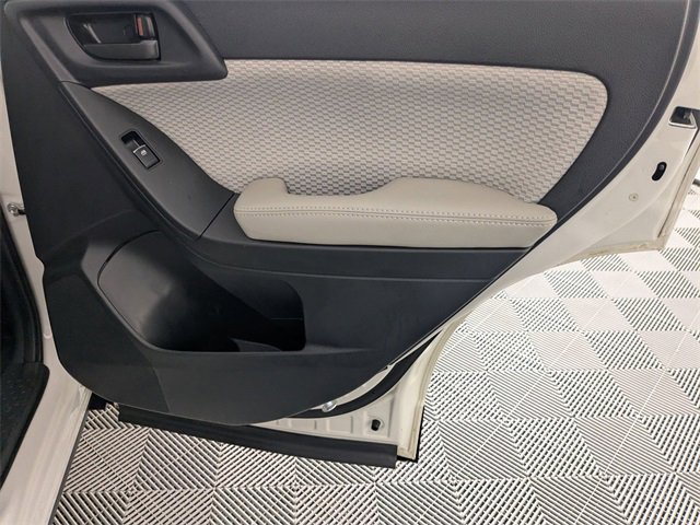 Used 2018 Subaru Forester 2.5i Premium w/ All-Weather Package image 28
