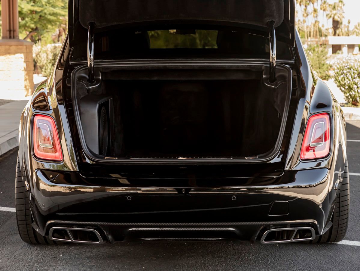 Used 2023 Rolls-Royce Phantom Sedan w/ The Phantom Package RWD image 32
