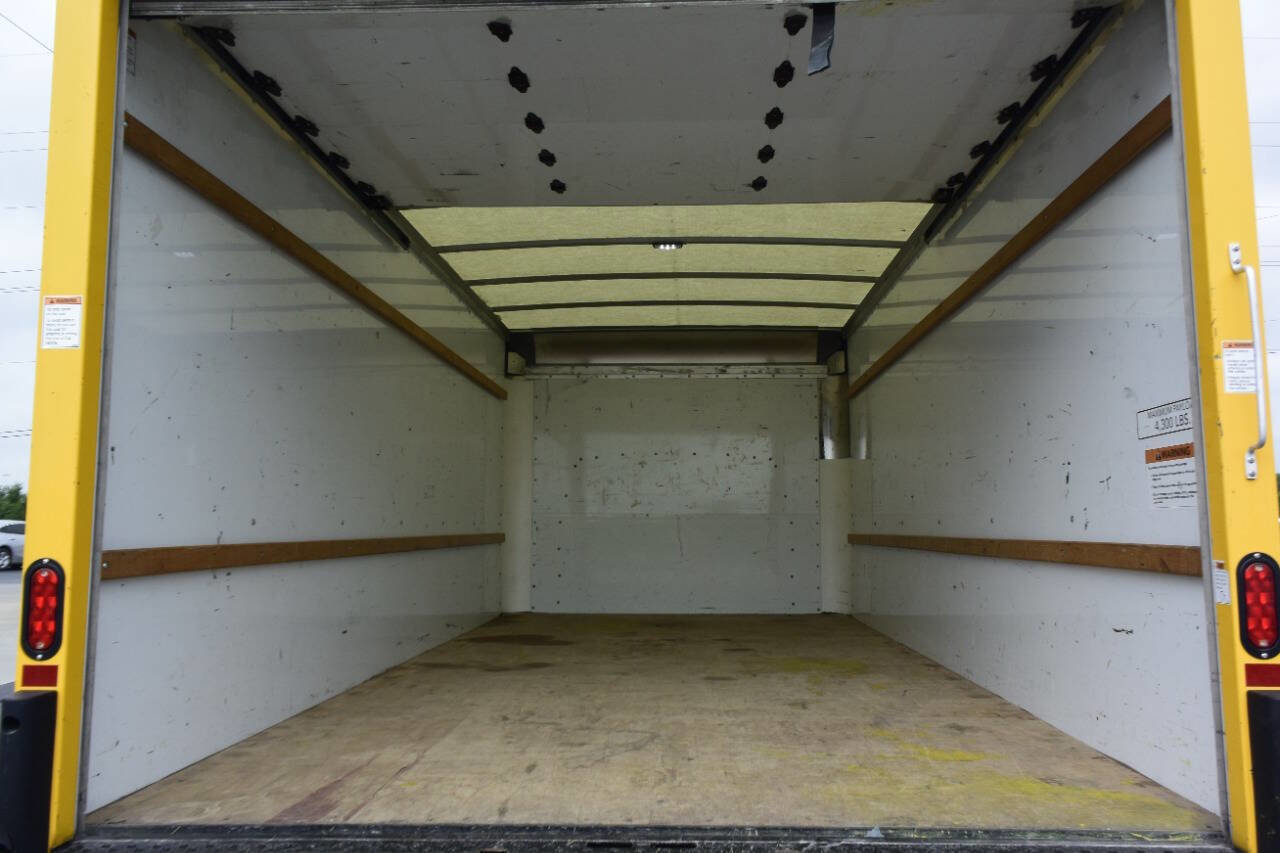 Used 2021 GMC Savana 3500 Extended w/ Power Convenience Package image 34