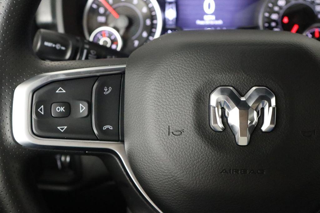 New 2026 RAM 1500 Express AWD/4WD image 8