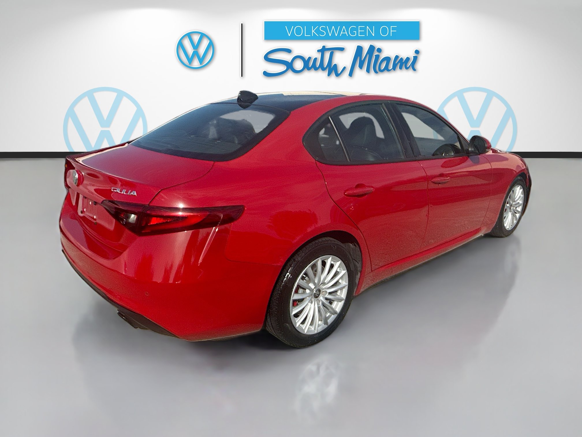 Used 2023 Alfa Romeo Giulia Sprint RWD image 7