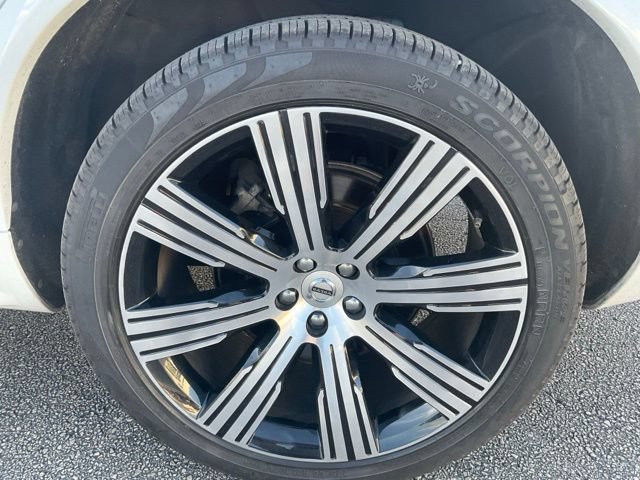 Certified 2024 Volvo XC90 T8 Ultimate AWD/4WD image 23