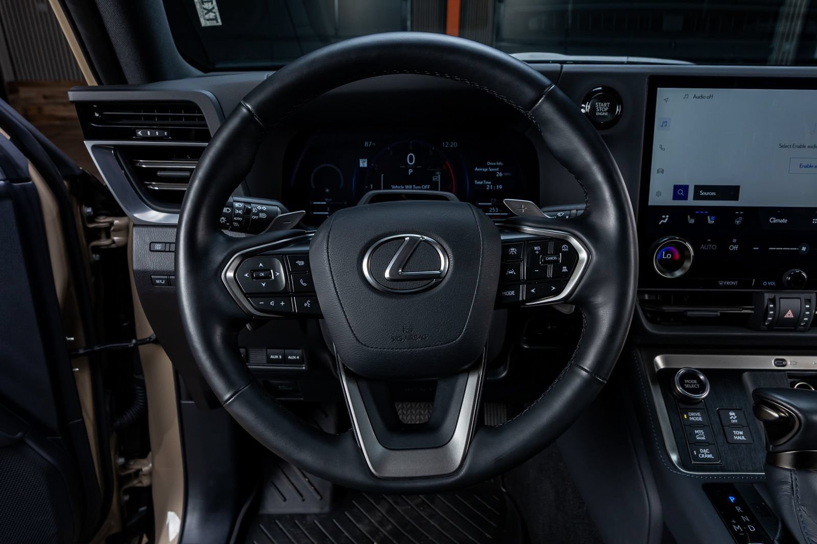 Used 2025 Lexus GX 550 AWD/4WD image 19