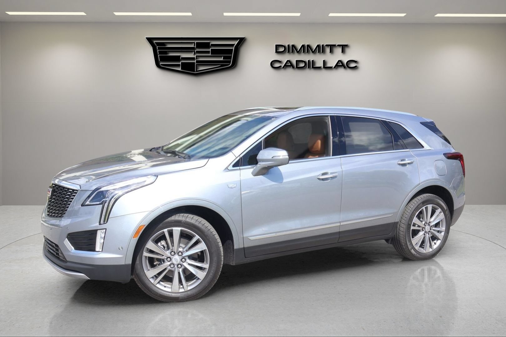 New 2026 Cadillac XT5 Premium Luxury