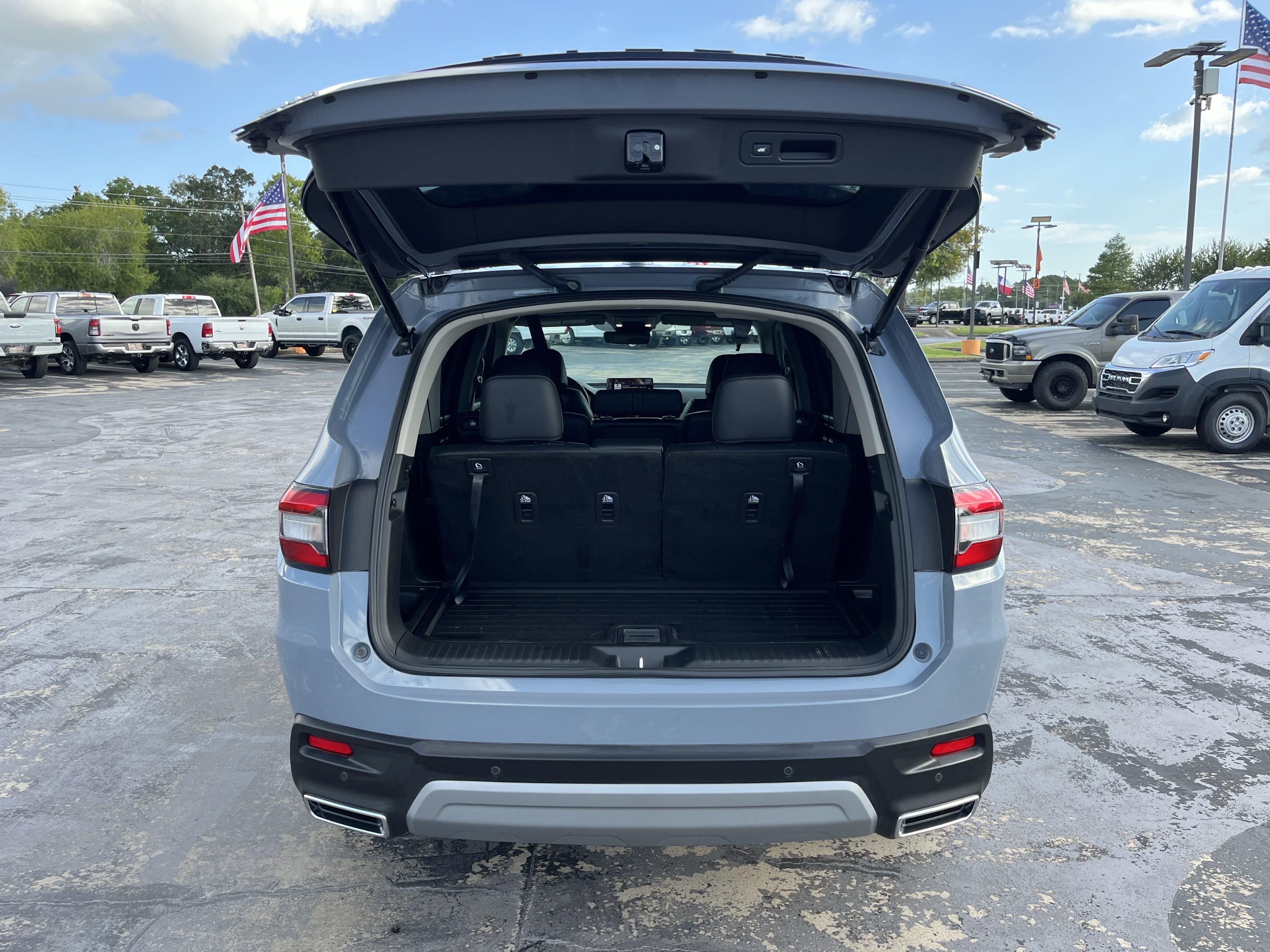 Used 2025 Honda Pilot Touring image 18