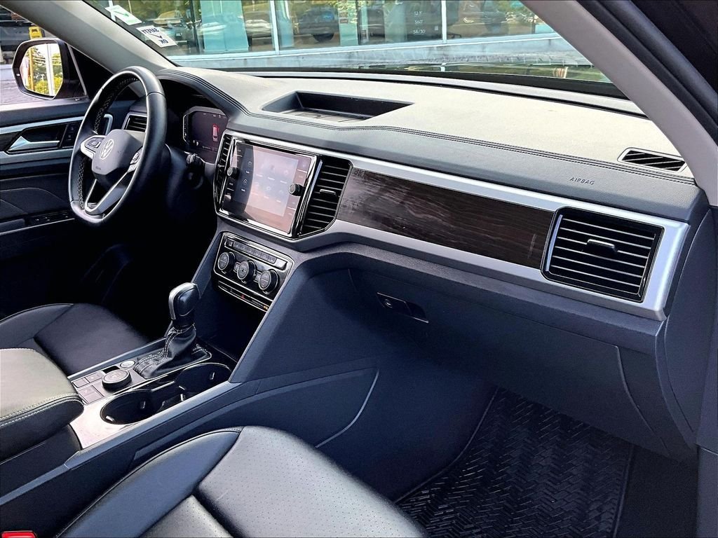 Used 2023 Volkswagen Atlas SE w/ Panoramic Sunroof Package AWD/4WD image 14