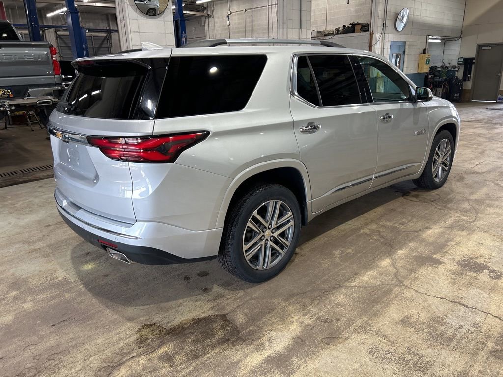 Used 2022 Chevrolet Traverse High Country image 4