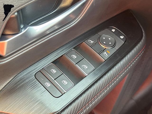 New 2026 Nissan Kicks SR w/ Cold Weather Package image 24