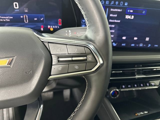 Used 2024 Chevrolet Traverse LT w/ Trailering Package image 16