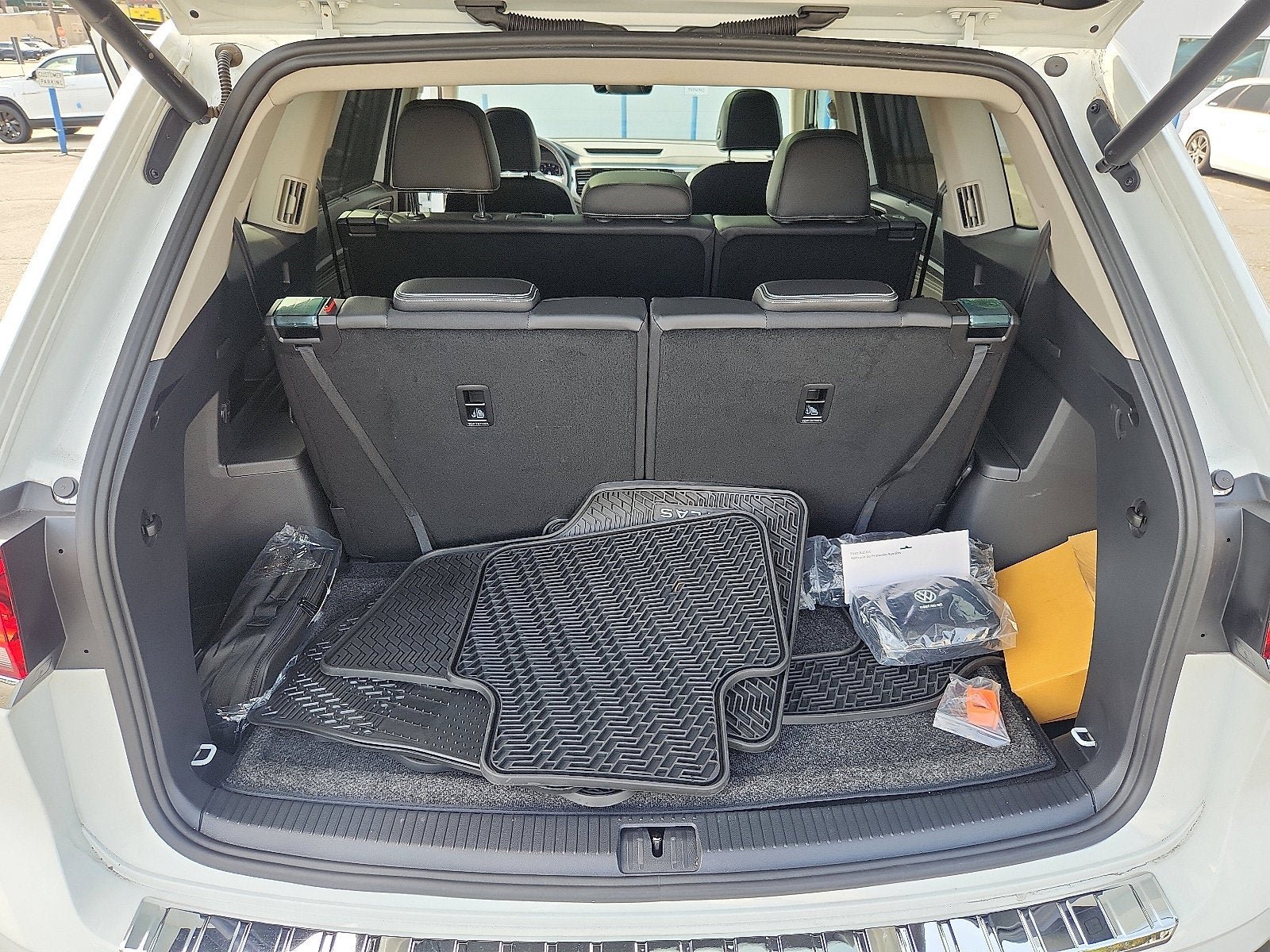 Certified 2023 Volkswagen Atlas SE w/ Panoramic Sunroof Package AWD/4WD image 27