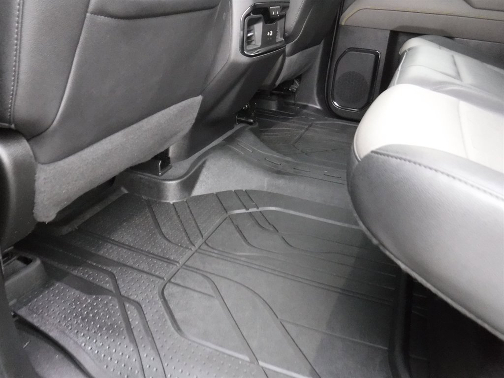 Used 2022 Chevrolet Silverado 1500 ZR2 w/ Technology Package image 13