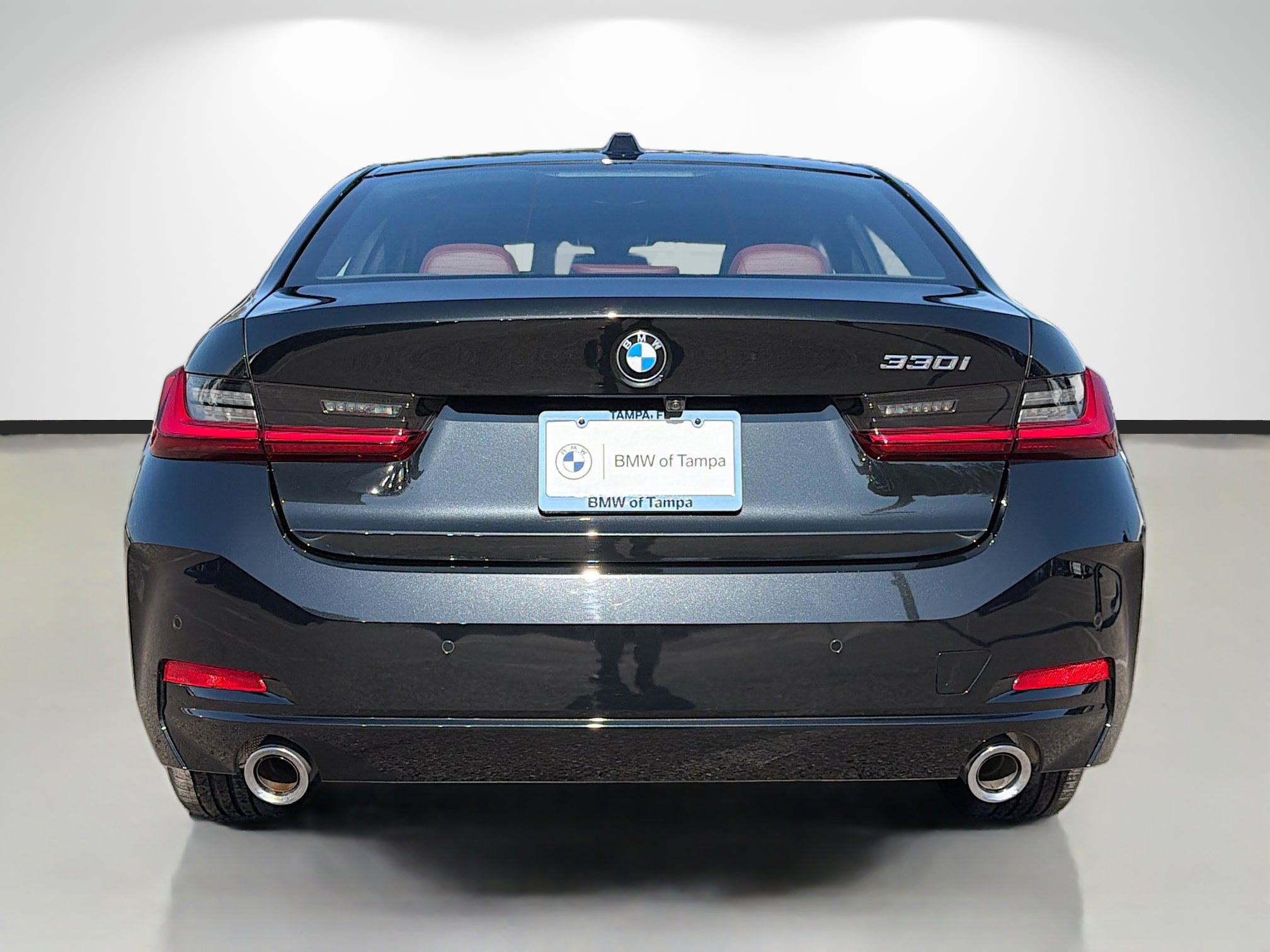 Used 2025 BMW 330i Sedan image 4