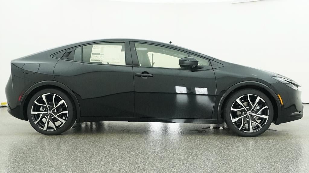 New 2026 Toyota Prius Plug-In Hybrid FWD image 27