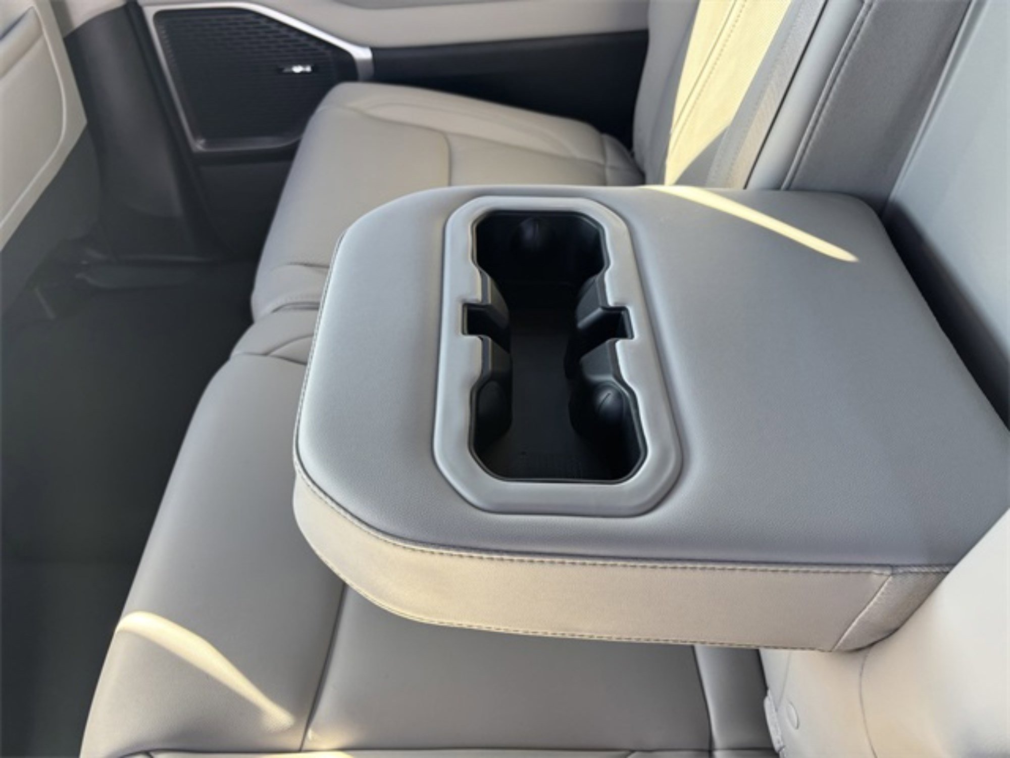 New 2025 Jeep Wagoneer L 2WD image 27