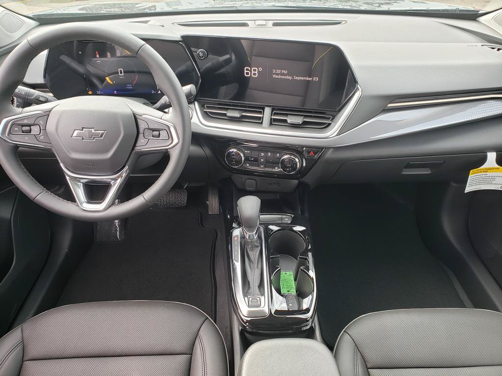 New 2026 Chevrolet Trax ACTIV w/ Sunroof Package FWD image 18