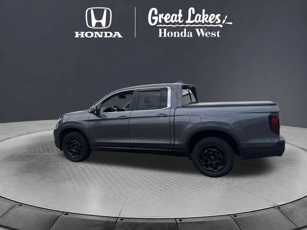 Used 2025 Honda Ridgeline RTL+ image 11