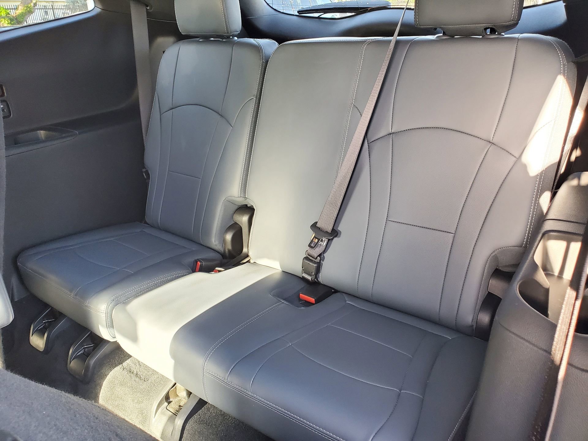 Used 2023 Buick Enclave Essence FWD image 12