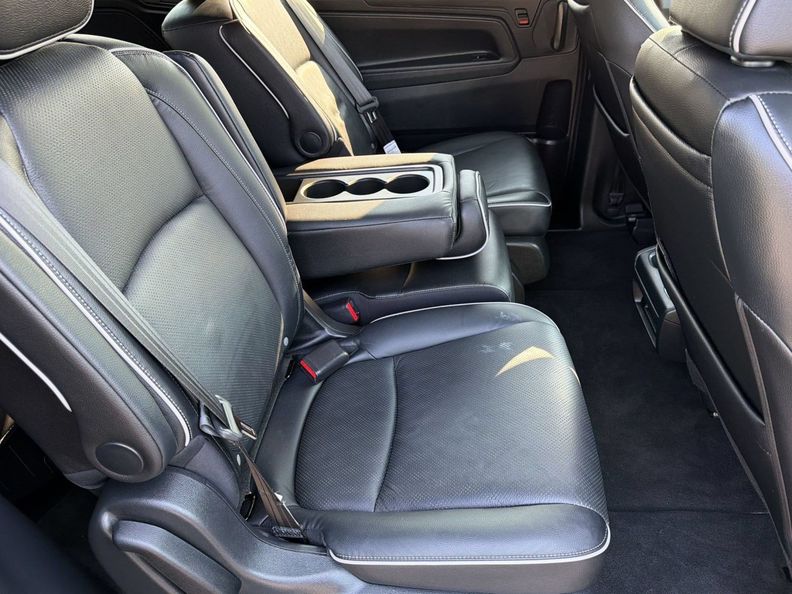 Used 2024 Honda Odyssey Elite image 31