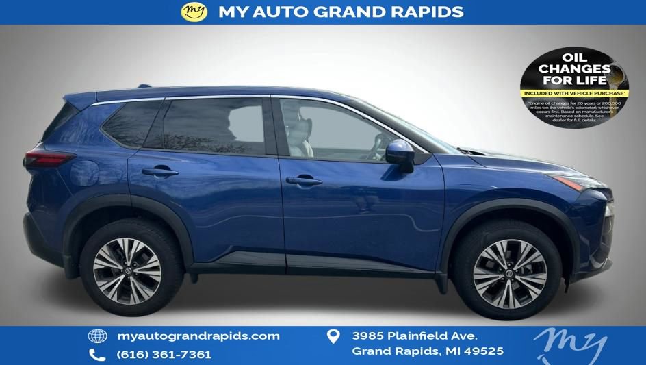 Used 2021 Nissan Rogue SV image 4