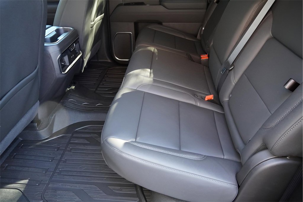 New 2026 GMC Sierra 1500 SLT image 22