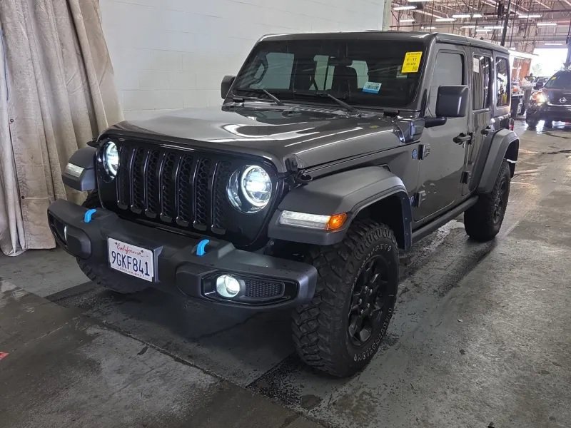 Used 2023 Jeep Wrangler Unlimited w/ Convenience Group AWD/4WD image 1