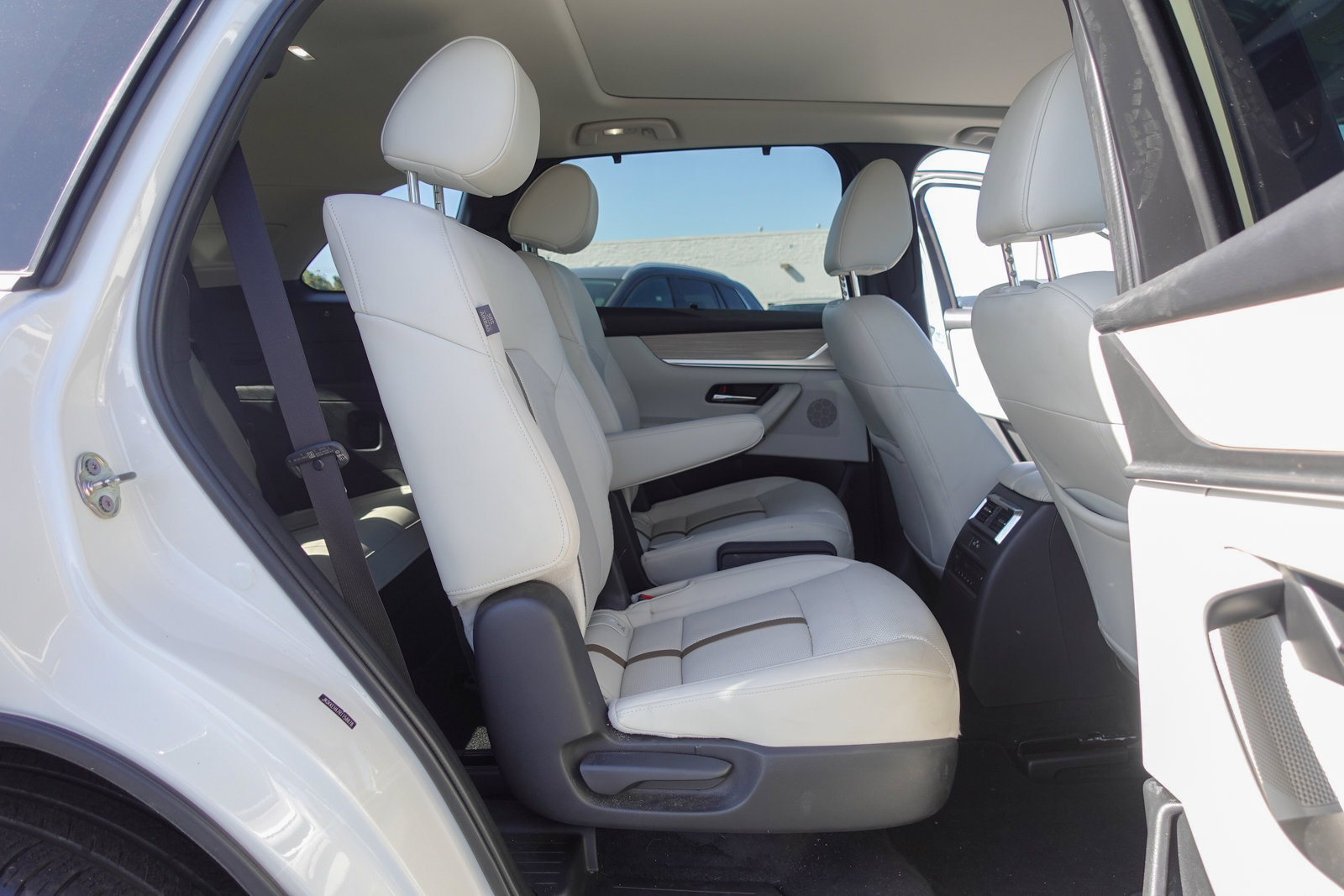 Certified 2024 MAZDA CX-90 Plug-In Hybrid w/ Premium Plus AWD/4WD image 16