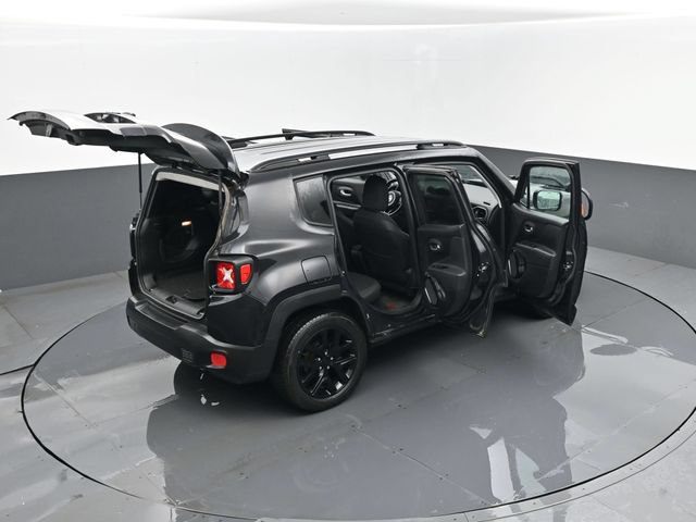 Used 2016 Jeep Renegade Latitude AWD/4WD image 26